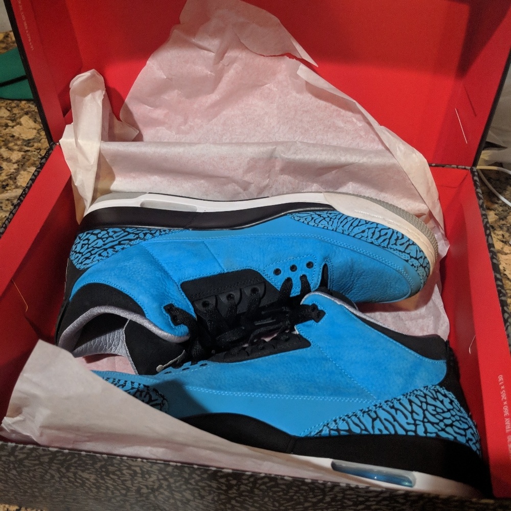 Nike Air Jordan 3 Retro in powder blue